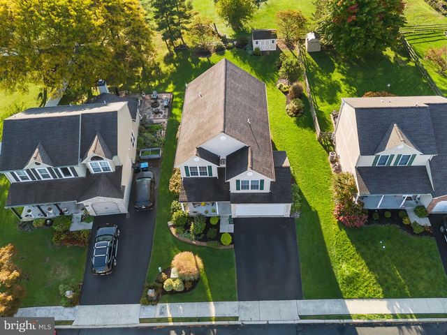 2043 VALLEY VIEW DR, Quakertown, PA 18951