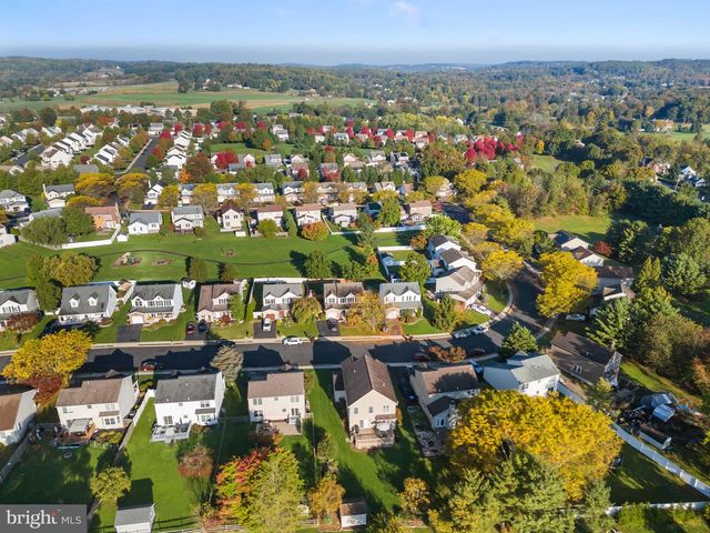 2043 VALLEY VIEW DR, Quakertown, PA 18951