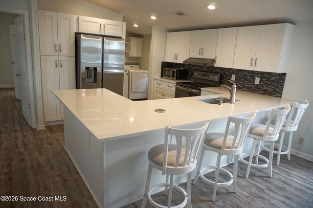 1819 Seagrape Street NE, Palm Bay, FL 32905