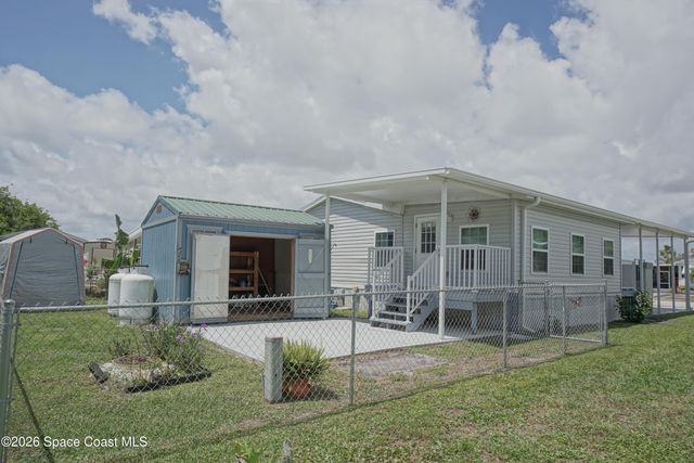 1819 Seagrape Street NE, Palm Bay, FL 32905