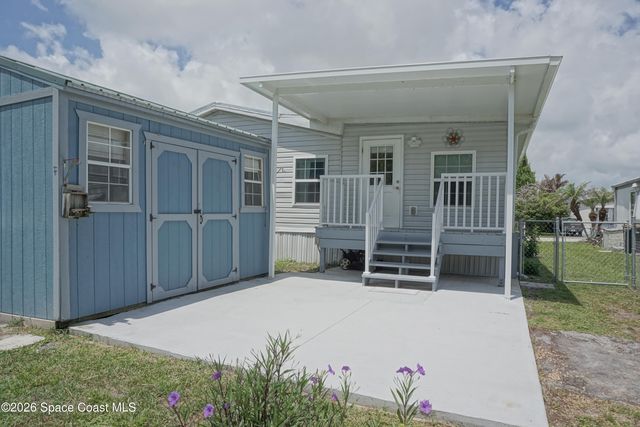 1819 Seagrape Street NE, Palm Bay, FL 32905