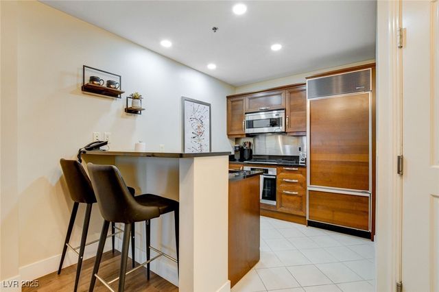 125 East Harmon Avenue 3214, Las Vegas, NV 89109