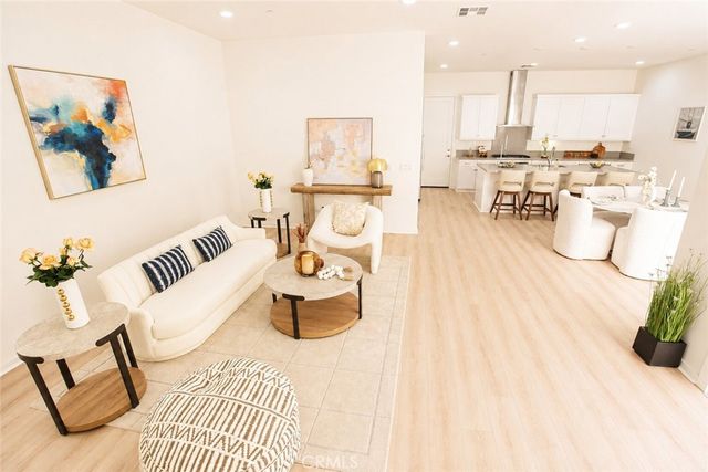 137 Terrapin, Irvine, CA 92618