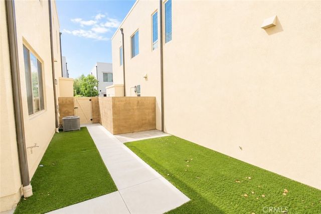137 Terrapin, Irvine, CA 92618