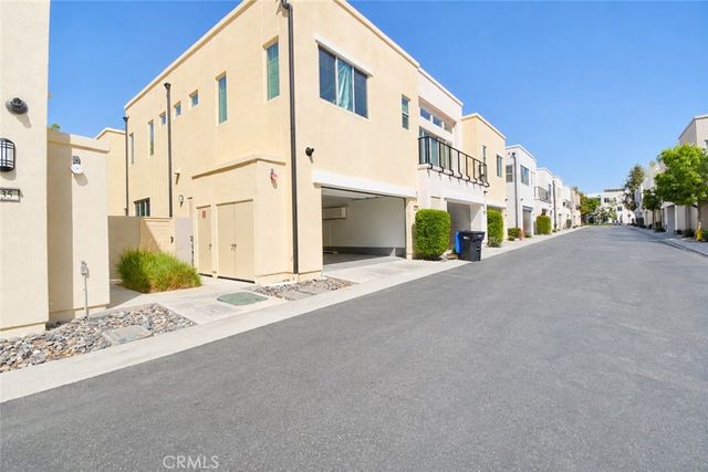 137 Terrapin, Irvine, CA 92618
