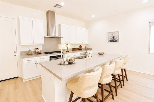 137 Terrapin, Irvine, CA 92618