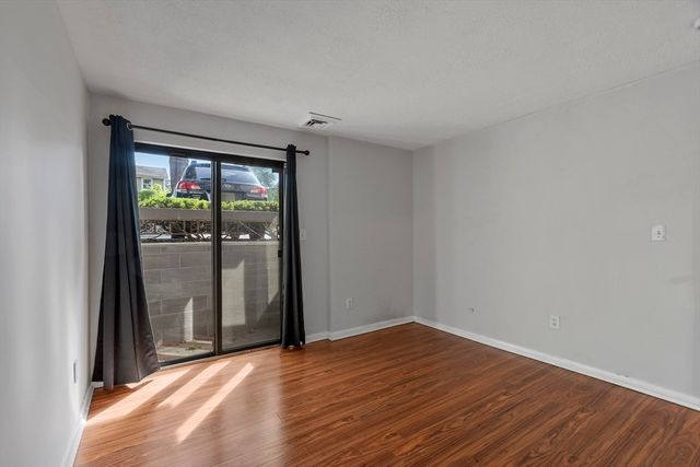 1461 Pawtucket Blvd D-4, Lowell, MA 01854