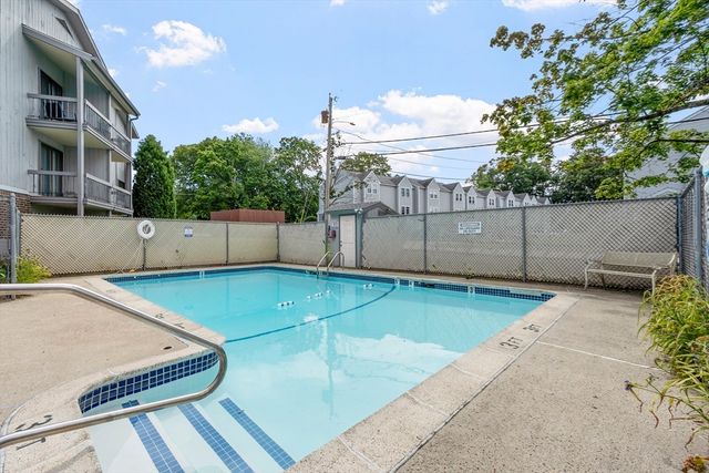 1461 Pawtucket Blvd D-4, Lowell, MA 01854