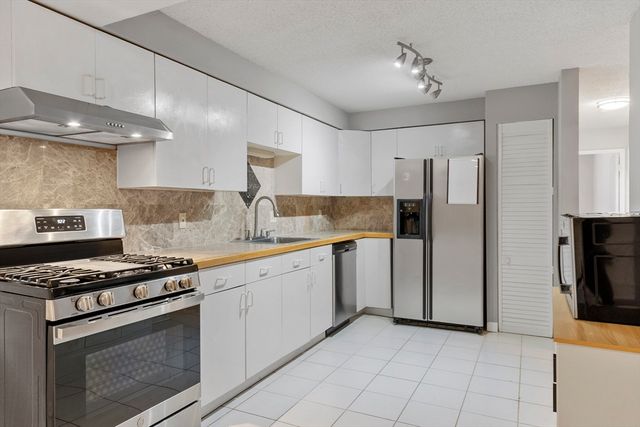 1461 Pawtucket Blvd D-4, Lowell, MA 01854