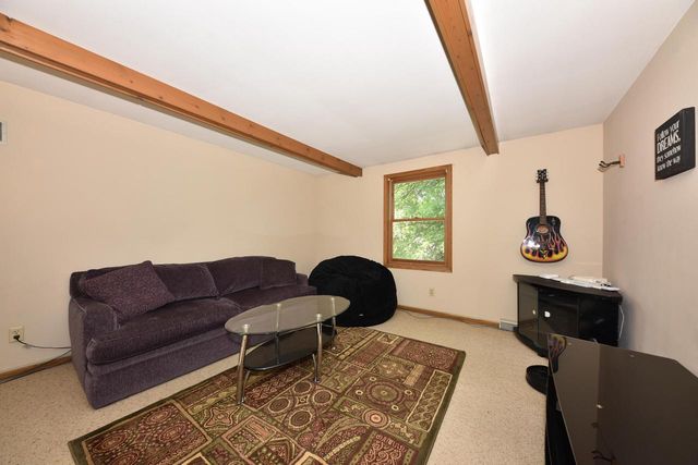 5021 W Rawson AVENUE, Franklin, WI 53132