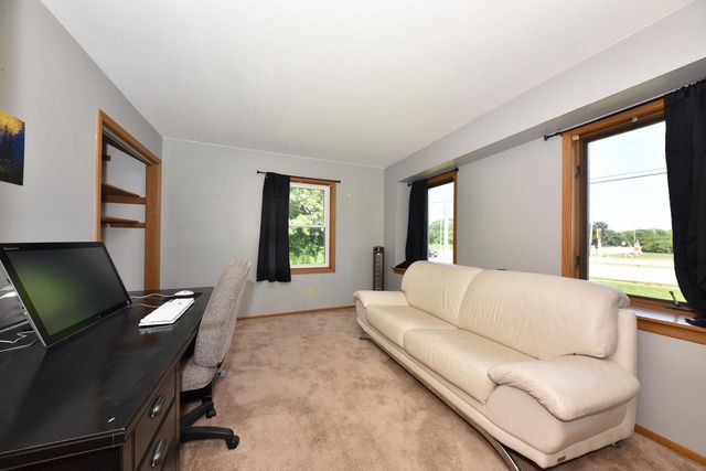5021 W Rawson AVENUE, Franklin, WI 53132