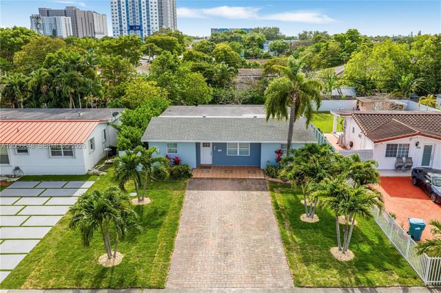 330 SW 104th Ct, Sweetwater, FL 33174