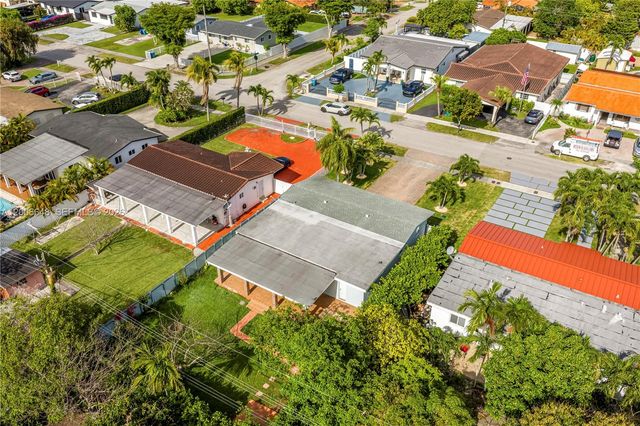 330 SW 104th Ct, Sweetwater, FL 33174