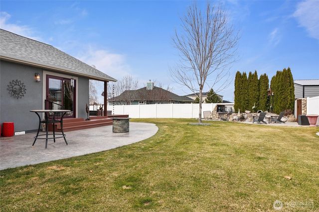 3609 Lakeshore Drive, Moses Lake, WA 98837