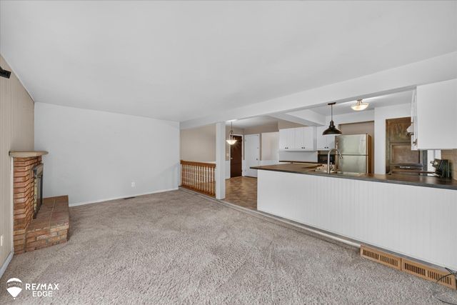 310 Delzingro Drive, Davison, MI 48423