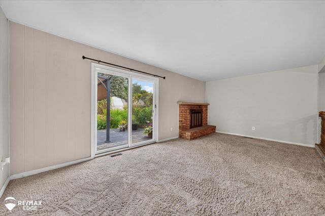 310 Delzingro Drive, Davison, MI 48423