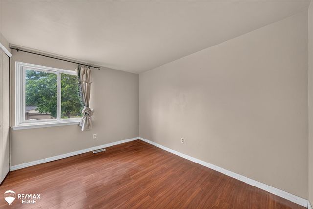 310 Delzingro Drive, Davison, MI 48423