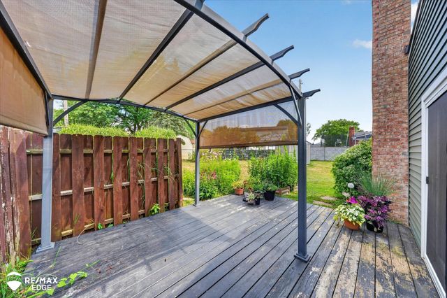 310 Delzingro Drive, Davison, MI 48423