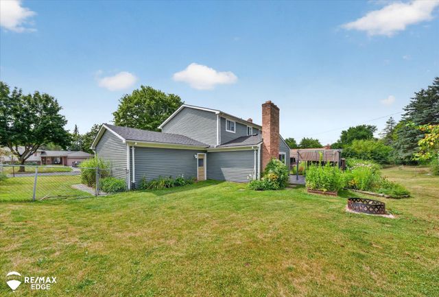 310 Delzingro Drive, Davison, MI 48423