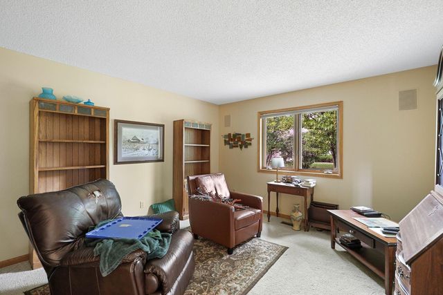 5611 Dunlap Avenue N, Shoreview, MN 55126