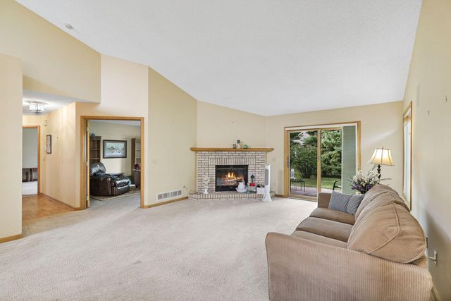 5611 Dunlap Avenue N, Shoreview, MN 55126