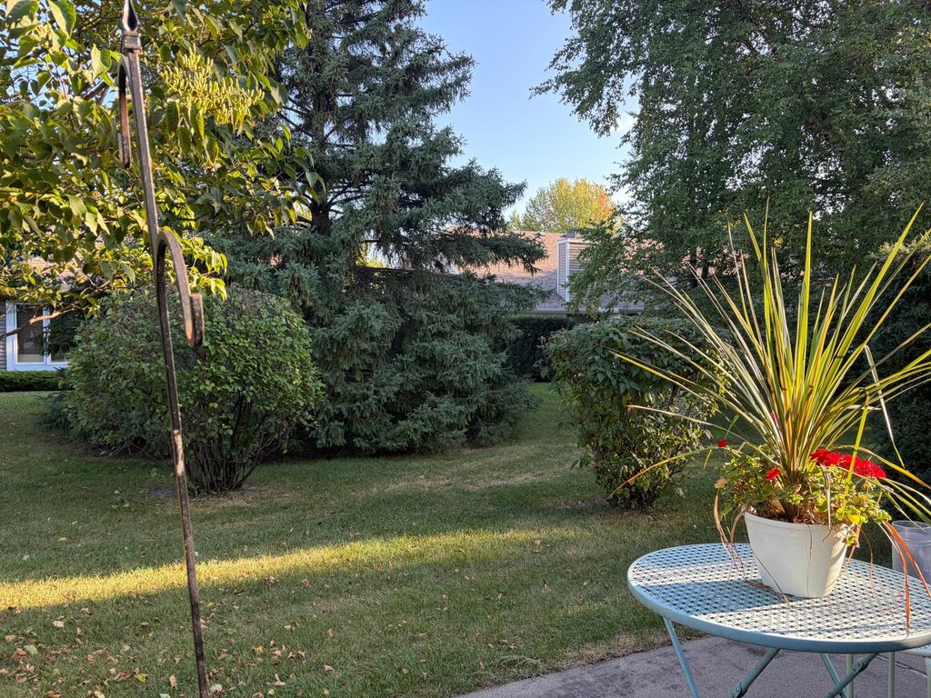 5611 Dunlap Avenue N, Shoreview, MN 55126 — photo 4