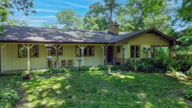 20798 White Oaks Road, Morrison, IL 61270