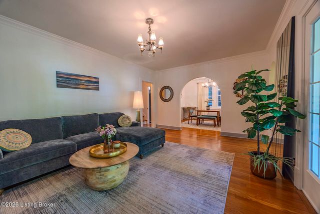 358 Hillcrest Ave, Louisville, KY 40206