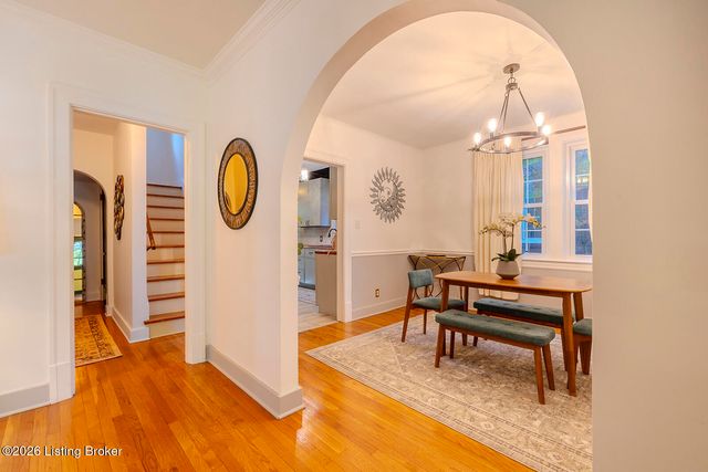 358 Hillcrest Ave, Louisville, KY 40206