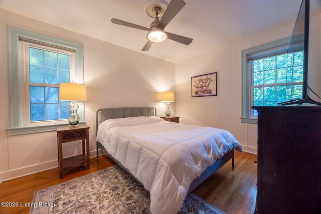 358 Hillcrest Ave, Louisville, KY 40206