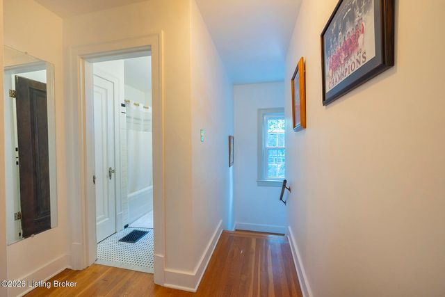 358 Hillcrest Ave, Louisville, KY 40206