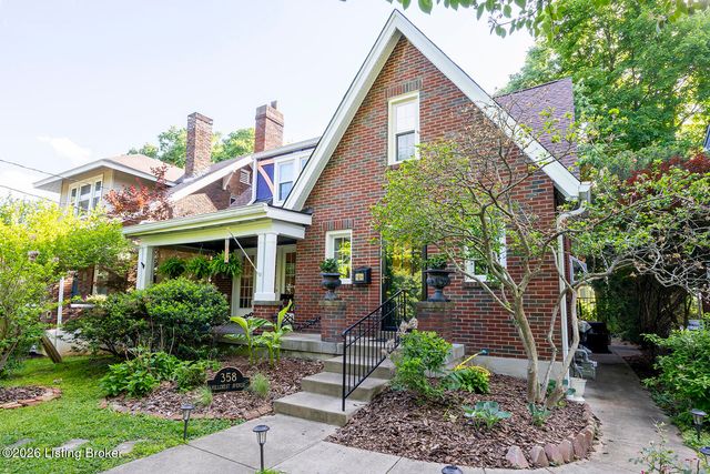 358 Hillcrest Ave, Louisville, KY 40206
