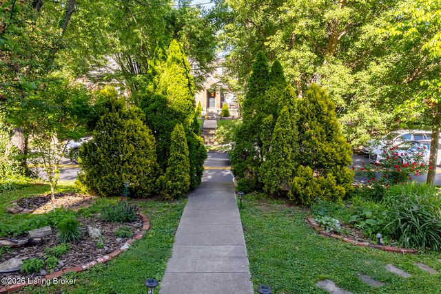 358 Hillcrest Ave, Louisville, KY 40206