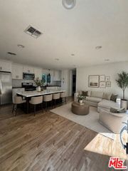 19143 Lemay Street, Reseda (los Angeles), CA 91335