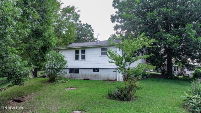 141 Hiola St, Newport, TN 37821