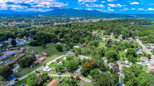 141 Hiola St, Newport, TN 37821