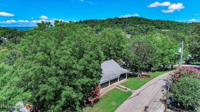 141 Hiola St, Newport, TN 37821