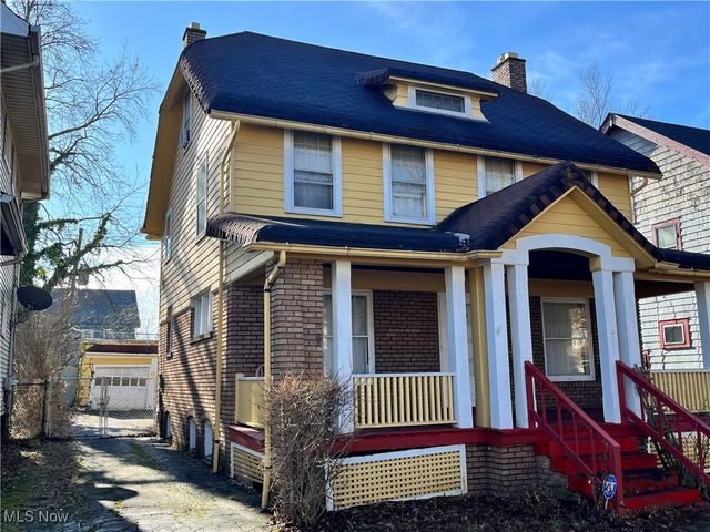 3298 Yorkshire Road, Cleveland Heights, OH 44118