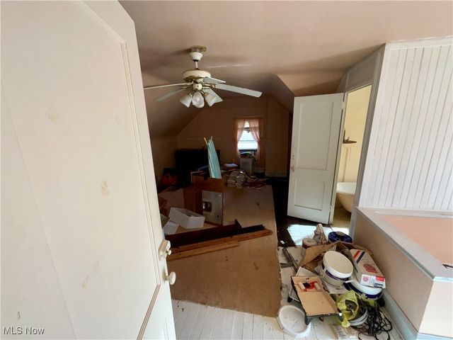 3298 Yorkshire Road, Cleveland Heights, OH 44118