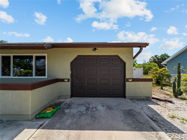 5008 CHAVES CIRCLE, Port Charlotte, FL 33948