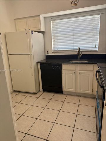 1791 NW 96th Terrace 4F, Pembroke Pines, FL 33024