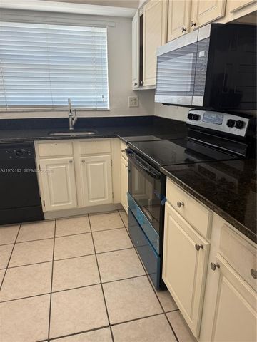 1791 NW 96th Terrace 4F, Pembroke Pines, FL 33024