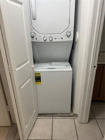 1791 NW 96th Terrace 4F, Pembroke Pines, FL 33024
