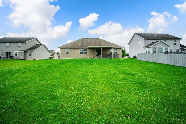 246 Auburn Meadows Court, Carlisle, OH 45005
