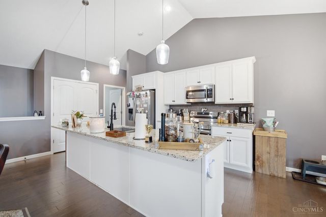 246 Auburn Meadows Court, Carlisle, OH 45005