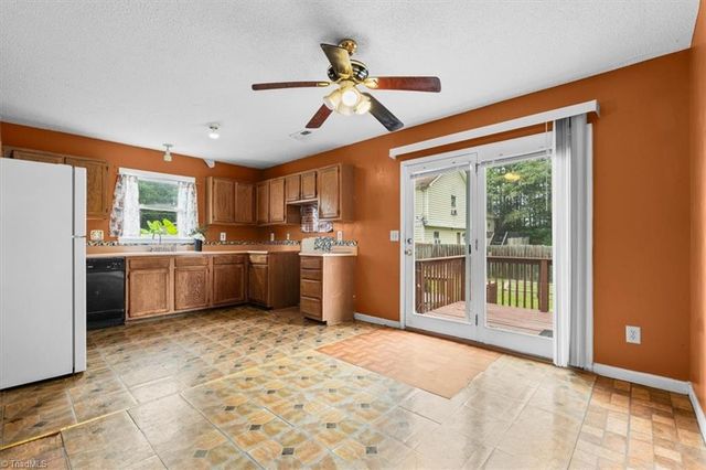 3 Woodlea Ridge Court, Greensboro, NC 27406