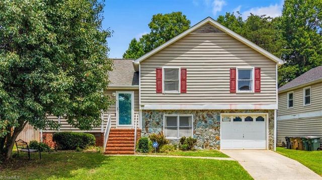 3 Woodlea Ridge Court, Greensboro, NC 27406