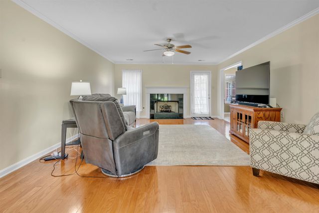 115 COUNTRYWOOD LN, Oakland, TN 38060