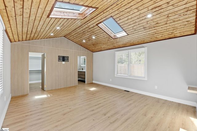 204 Woodfield Avenue, Fountain Inn, SC 29644