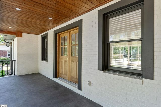 204 Woodfield Avenue, Fountain Inn, SC 29644